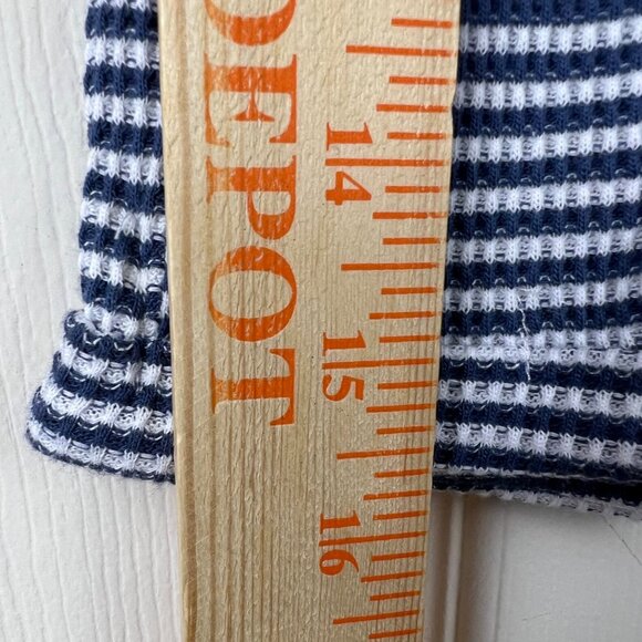 Disney Shorts One Piece - Picture 5 of 11